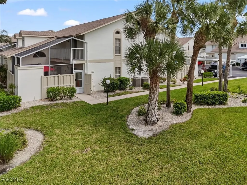 6851 Pentland Way Fort Myers FL 33966