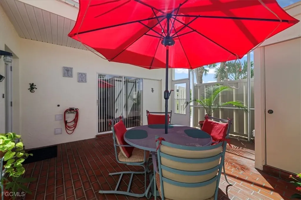 6851 Pentland Way Fort Myers FL 33966