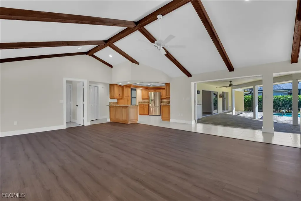 491 Cypress Way E Naples FL 34110