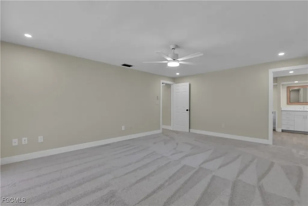 491 Cypress Way E Naples FL 34110