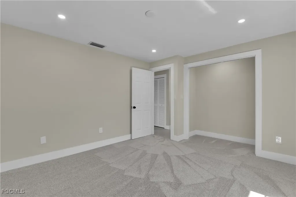 491 Cypress Way E Naples FL 34110