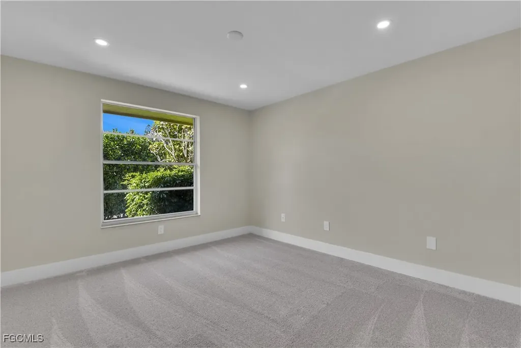 491 Cypress Way E Naples FL 34110