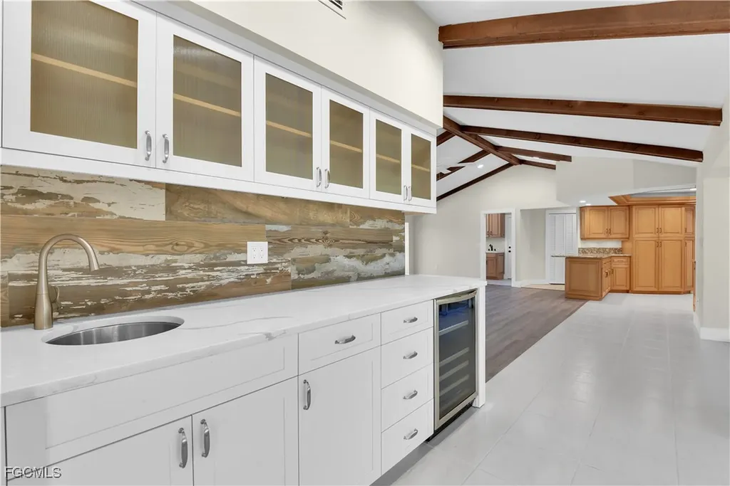 491 Cypress Way E Naples FL 34110