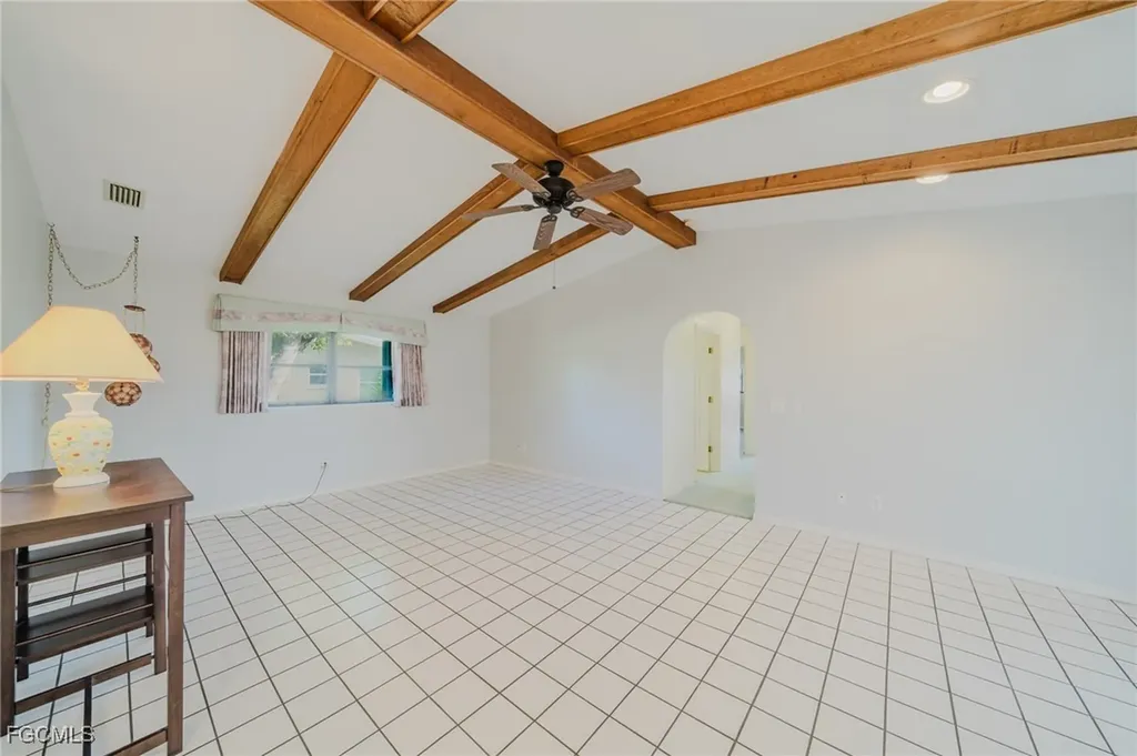 4015 SE 9th Court Cape Coral FL 33904