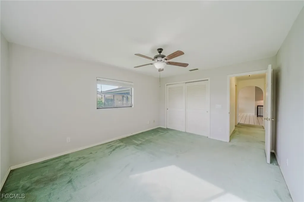 4015 SE 9th Court Cape Coral FL 33904