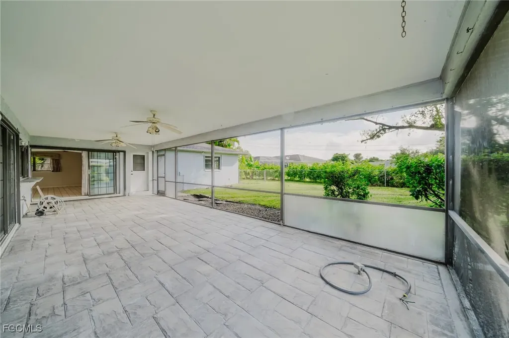 4015 SE 9th Court Cape Coral FL 33904