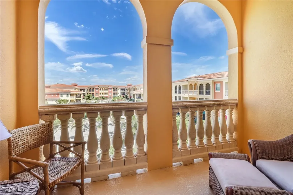21450 Strada Nuova Circle Estero FL 33928