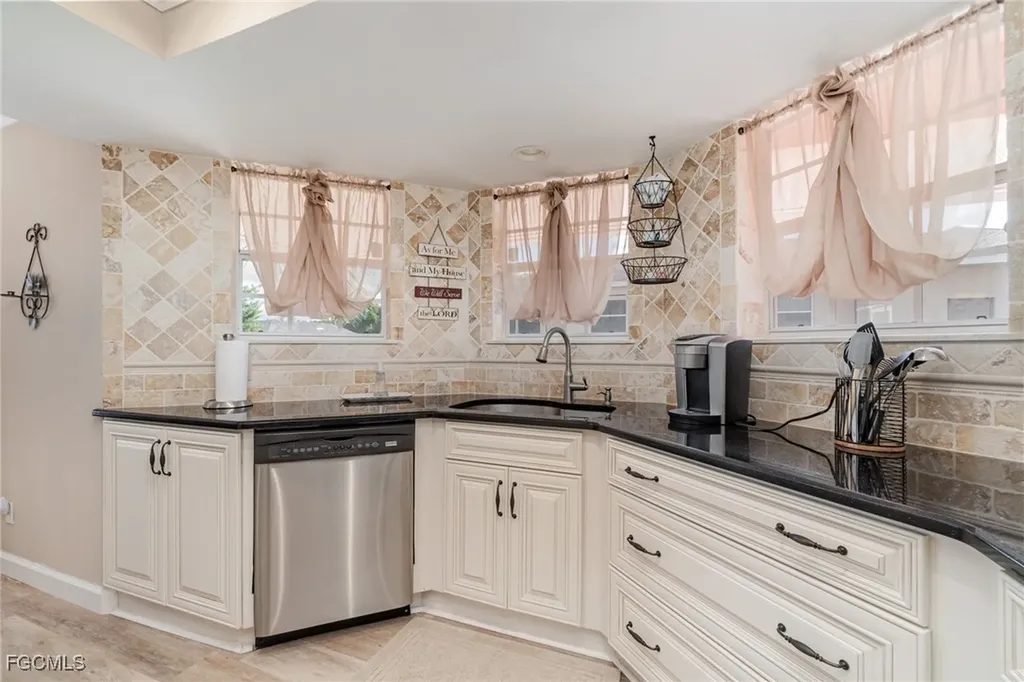 6701 Idlewild Street Fort Myers FL 33966