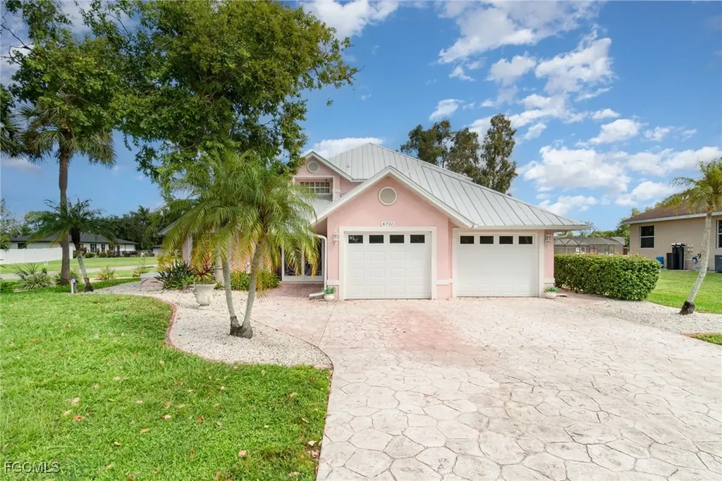 6701 Idlewild Street Fort Myers FL 33966