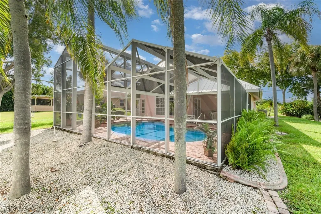 6701 Idlewild Street Fort Myers FL 33966