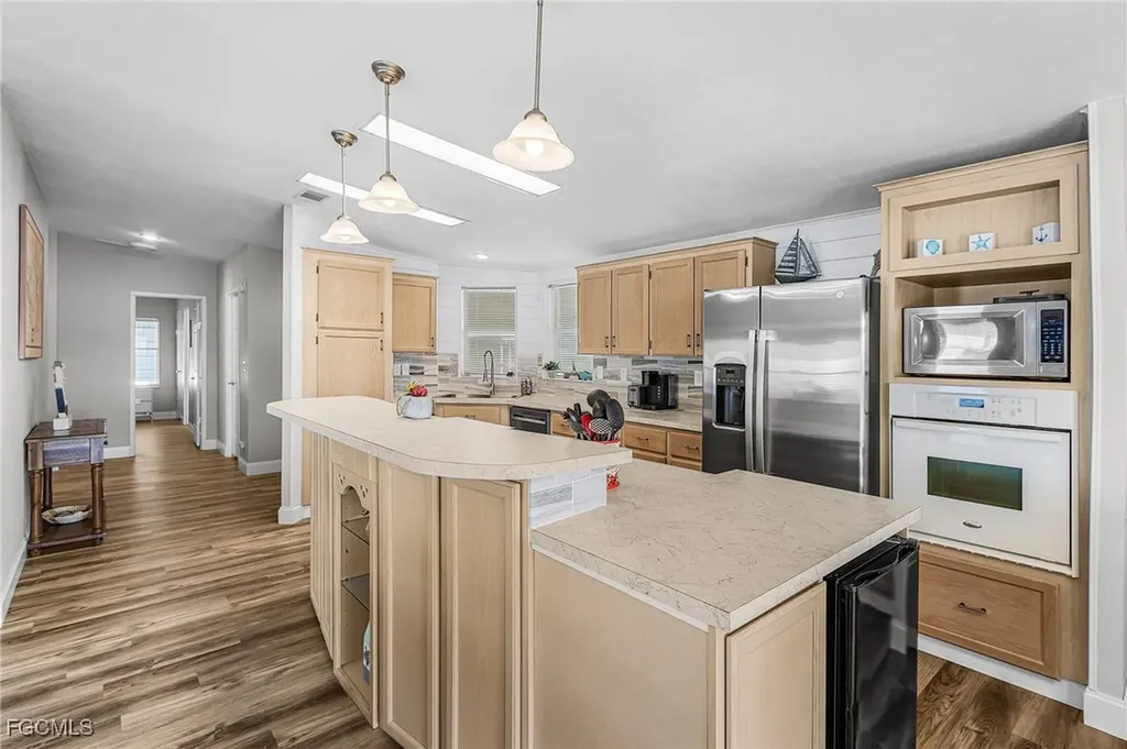 3089 Skipper Lane St. James City FL 33956