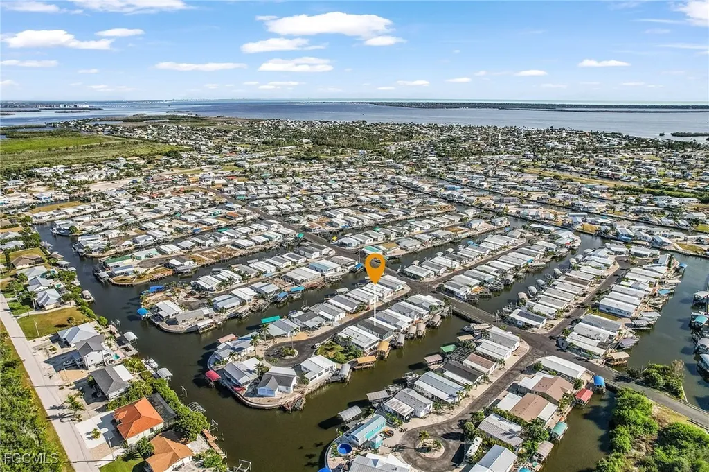 3089 Skipper Lane St. James City FL 33956