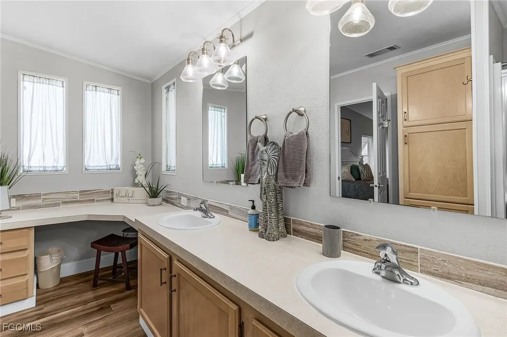 3089 Skipper Lane St. James City FL 33956