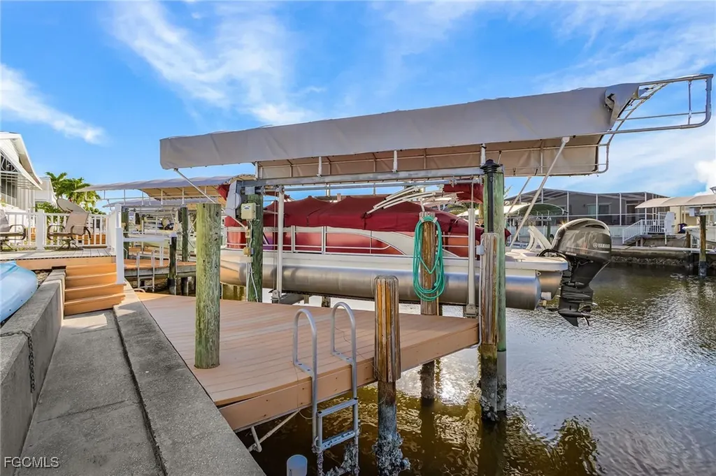 3089 Skipper Lane St. James City FL 33956