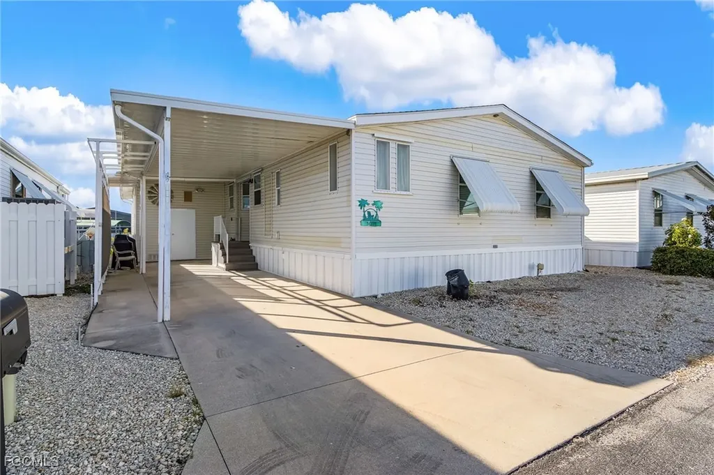 3089 Skipper Lane St. James City FL 33956