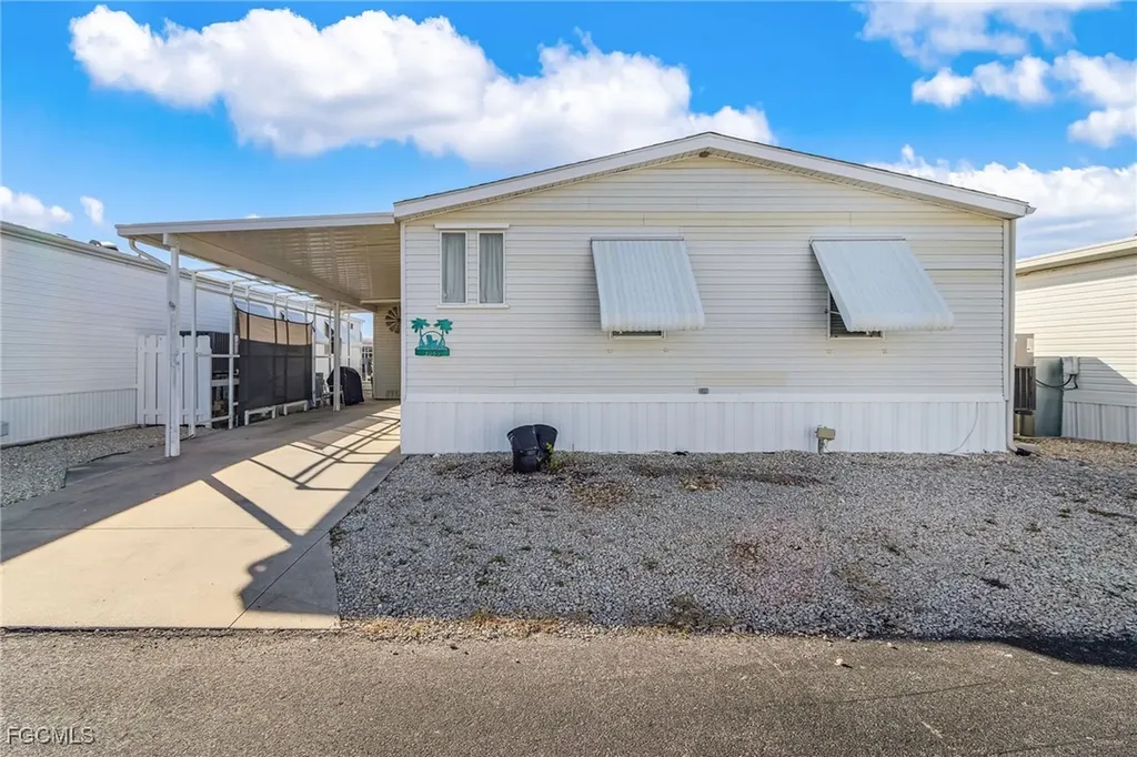 3089 Skipper Lane St. James City FL 33956