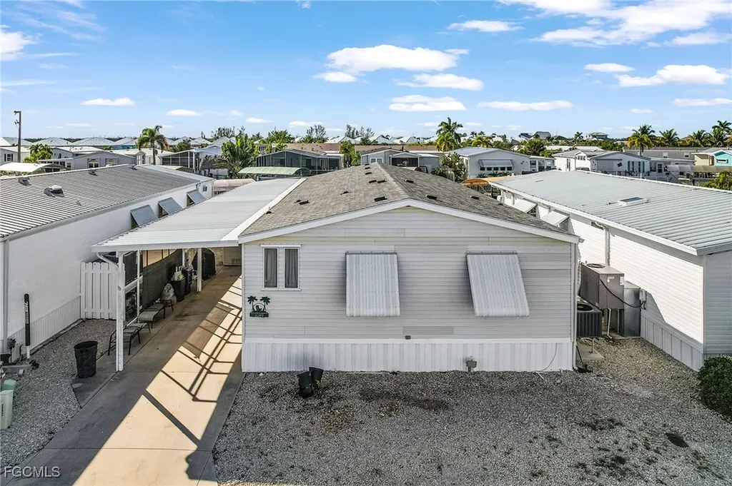 3089 Skipper Lane St. James City FL 33956