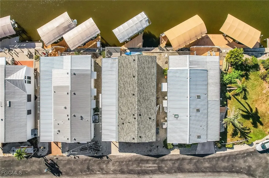 3089 Skipper Lane St. James City FL 33956