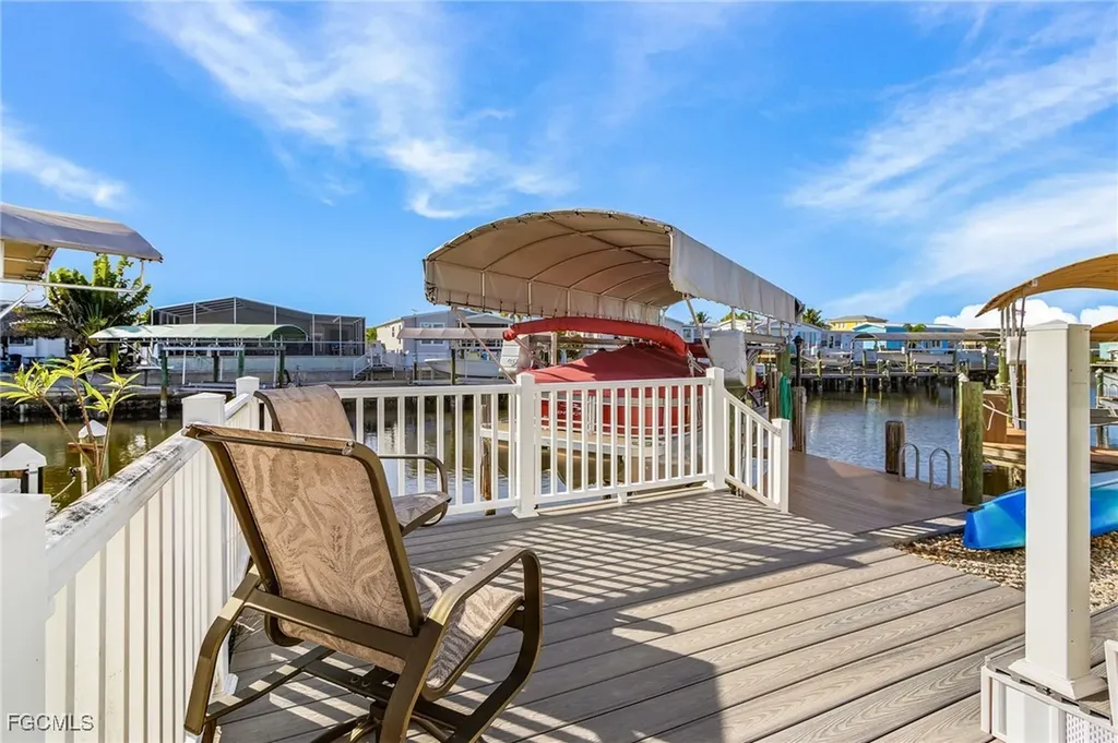 3089 Skipper Lane St. James City FL 33956