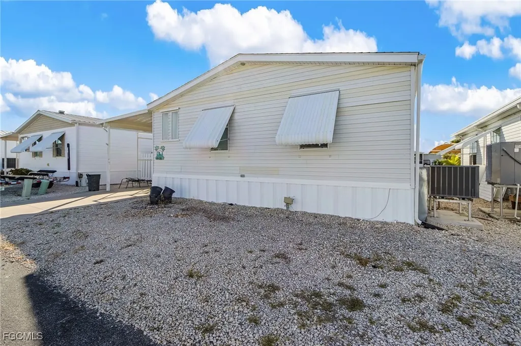 3089 Skipper Lane St. James City FL 33956