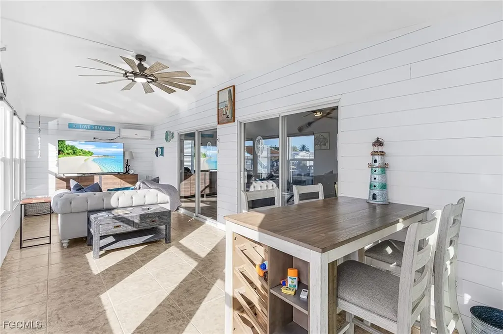 3089 Skipper Lane St. James City FL 33956