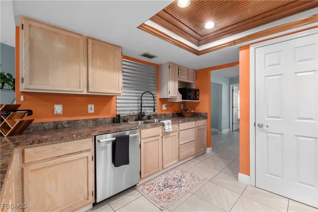 6047 Tabor Avenue Fort Myers FL 33905