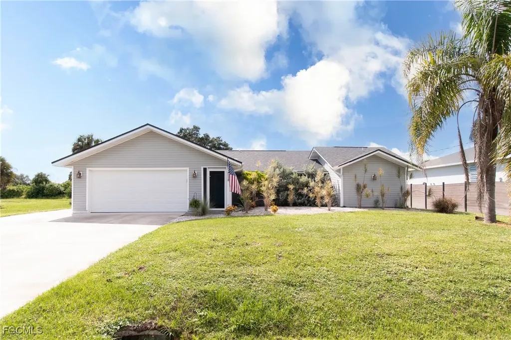 6047 Tabor Avenue Fort Myers FL 33905