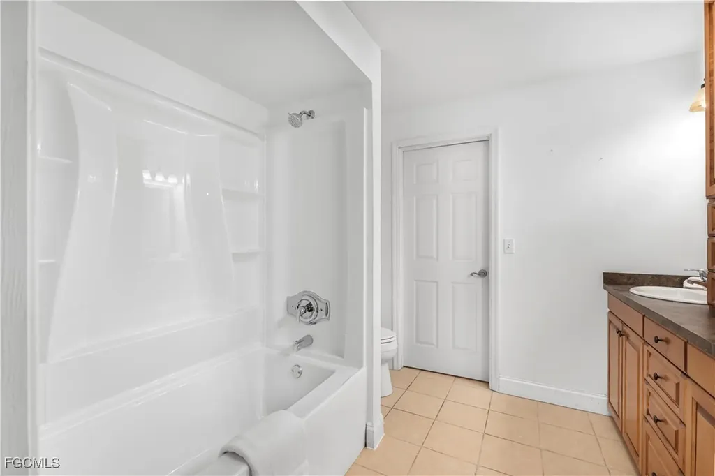 6047 Tabor Avenue Fort Myers FL 33905