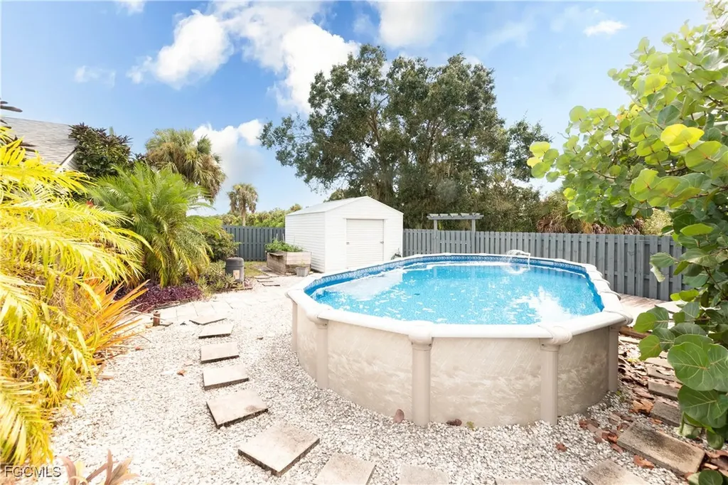 6047 Tabor Avenue Fort Myers FL 33905