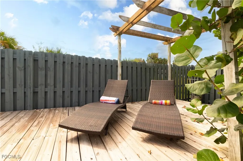 6047 Tabor Avenue Fort Myers FL 33905