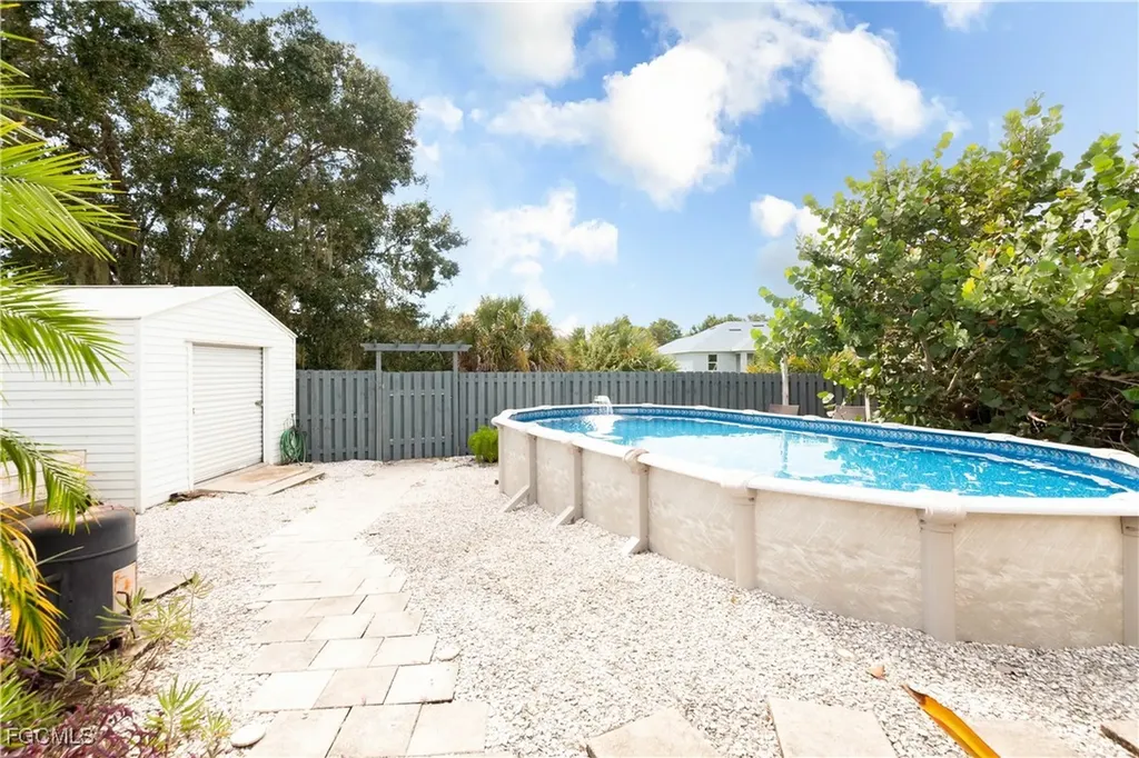 6047 Tabor Avenue Fort Myers FL 33905