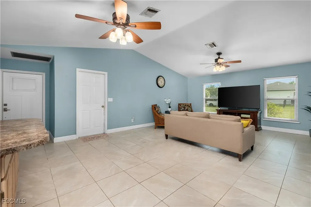 6047 Tabor Avenue Fort Myers FL 33905