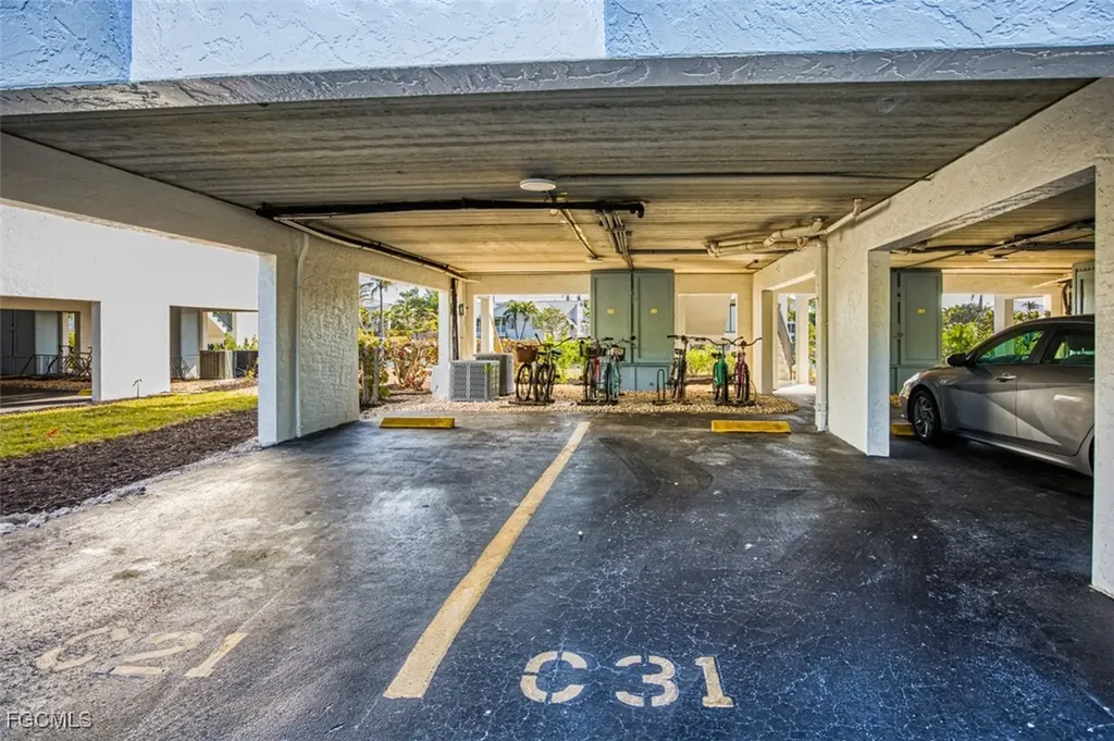 1250 Tennisplace Court Sanibel FL 33957