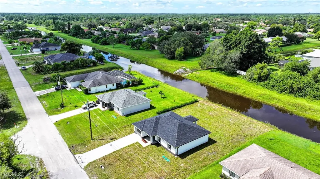 921 Sterling Street E Lehigh Acres FL 33974