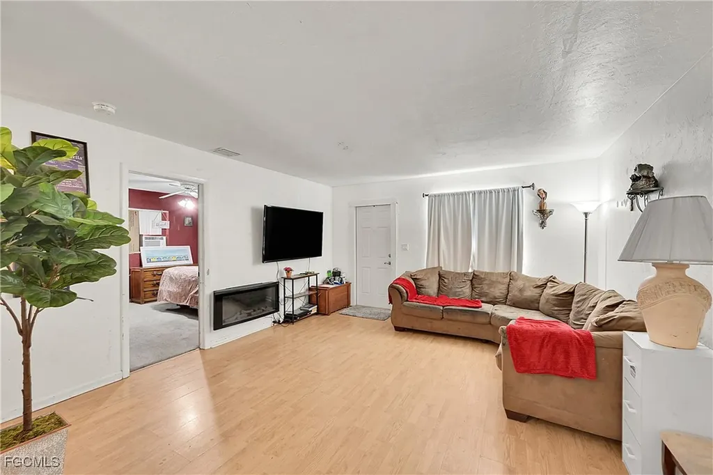 27101 Pine Avenue Bonita Springs FL 34135