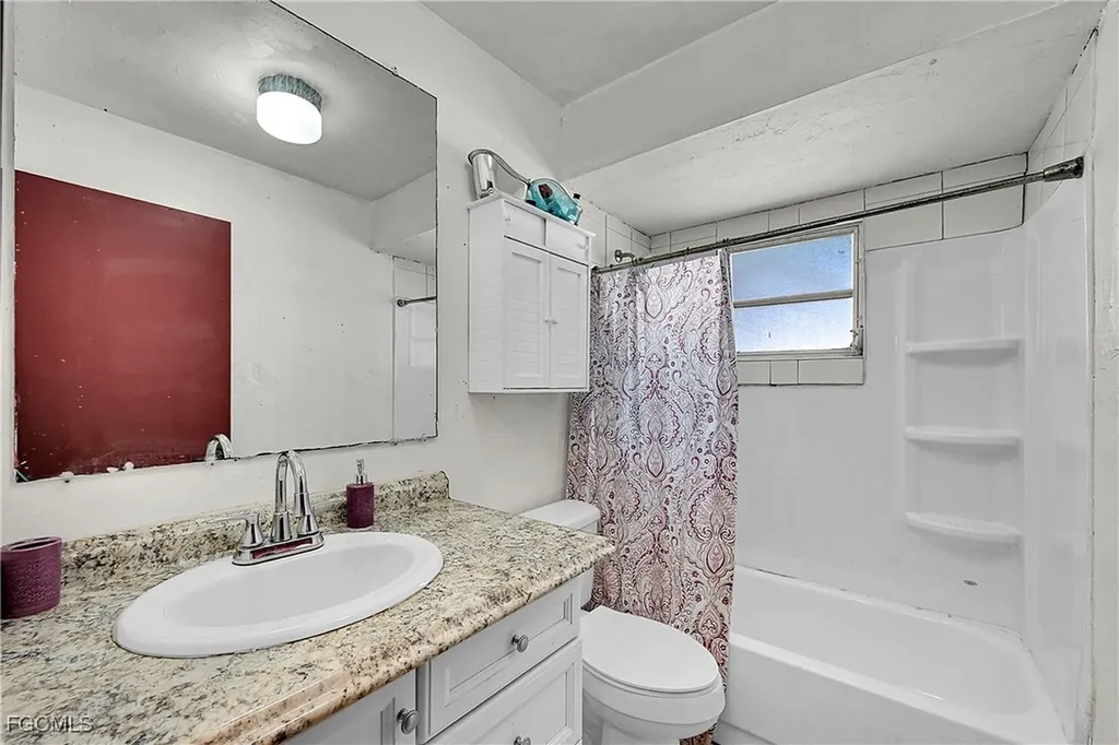 27101 Pine Avenue Bonita Springs FL 34135