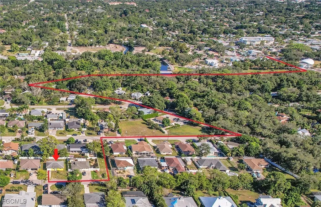 27101 Pine Avenue Bonita Springs FL 34135