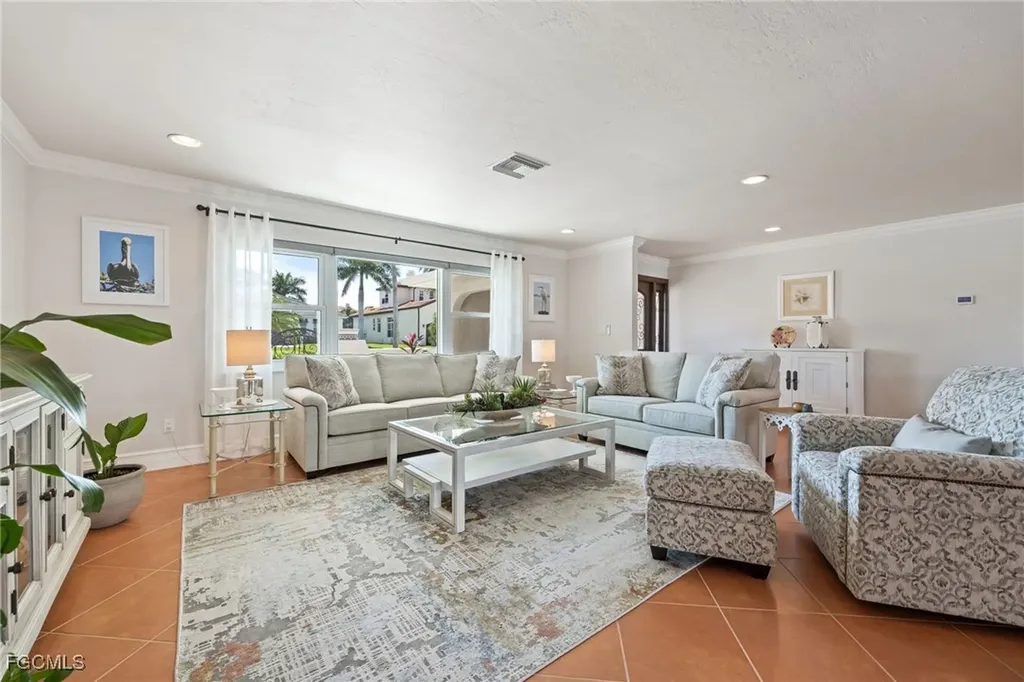 119 SW 52nd Terrace Cape Coral FL 33914