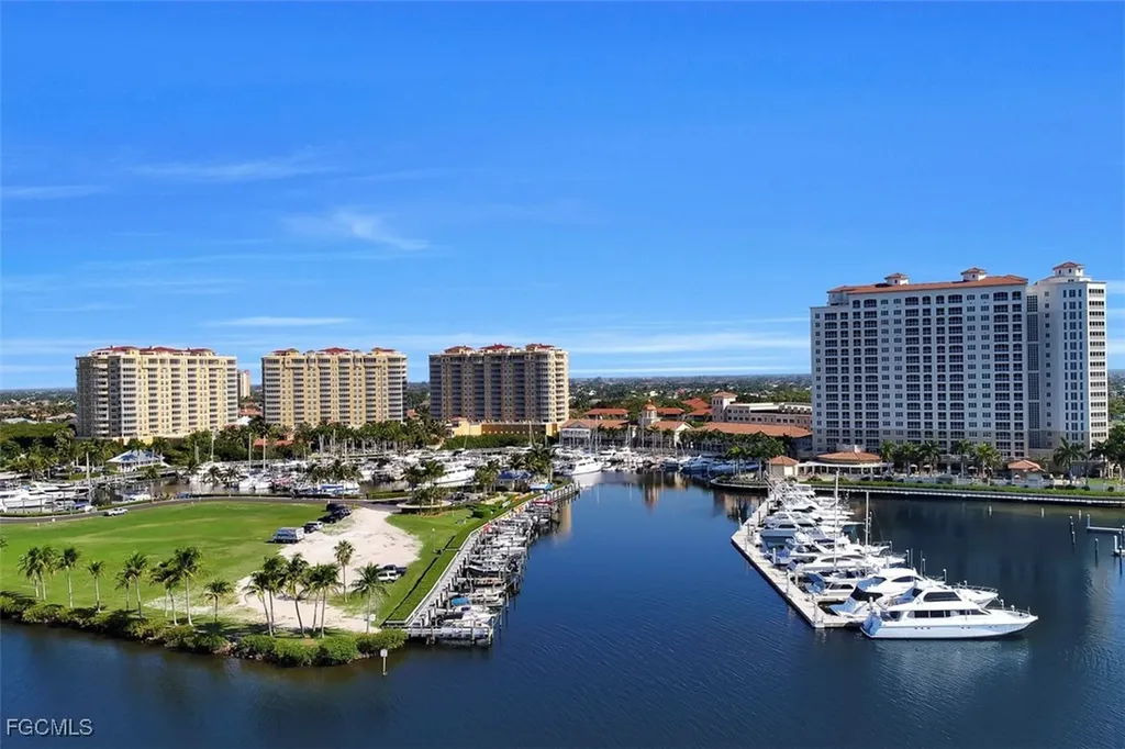 6061 Silver King Boulevard Cape Coral FL 33914