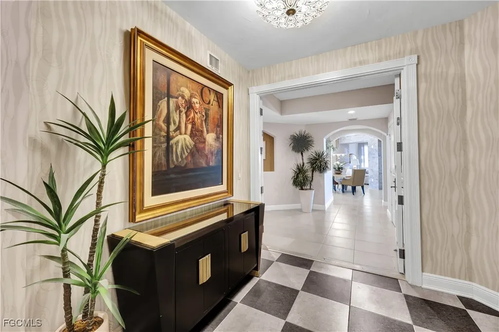 6061 Silver King Boulevard Cape Coral FL 33914