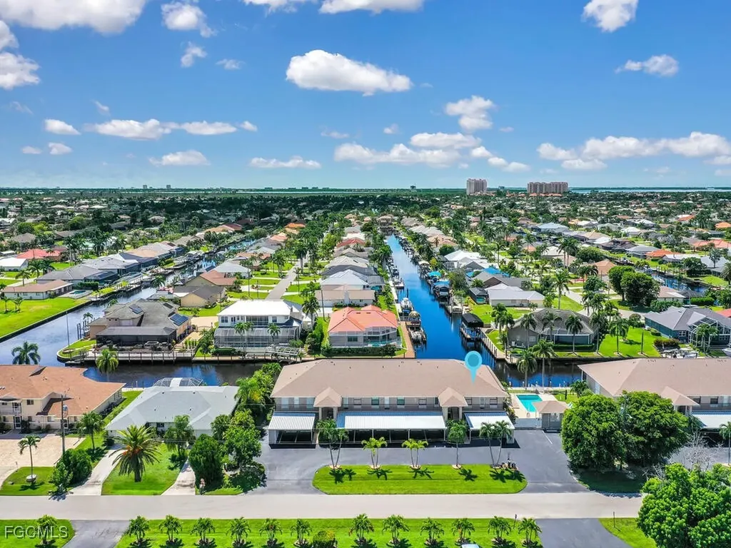 902 SW 48th Terrace Cape Coral FL 33914