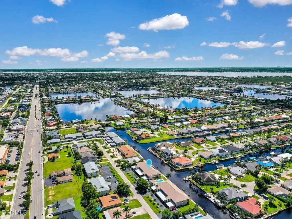 902 SW 48th Terrace Cape Coral FL 33914