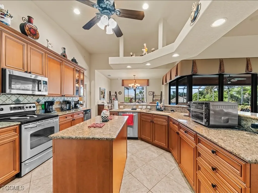 320 NW 26th Avenue Cape Coral FL 33993