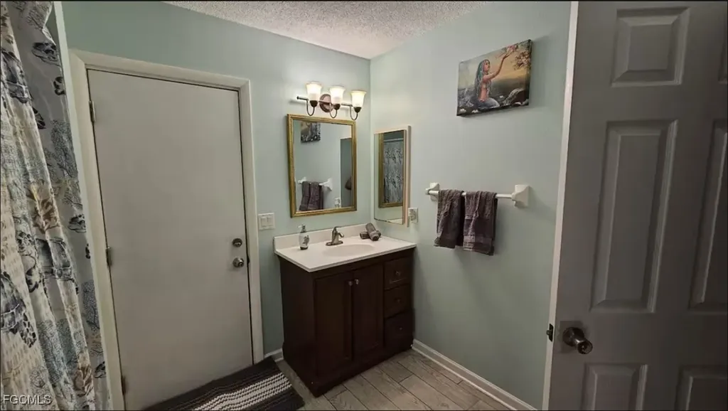 11195 Seabreeze Avenue Port Charlotte FL 33981