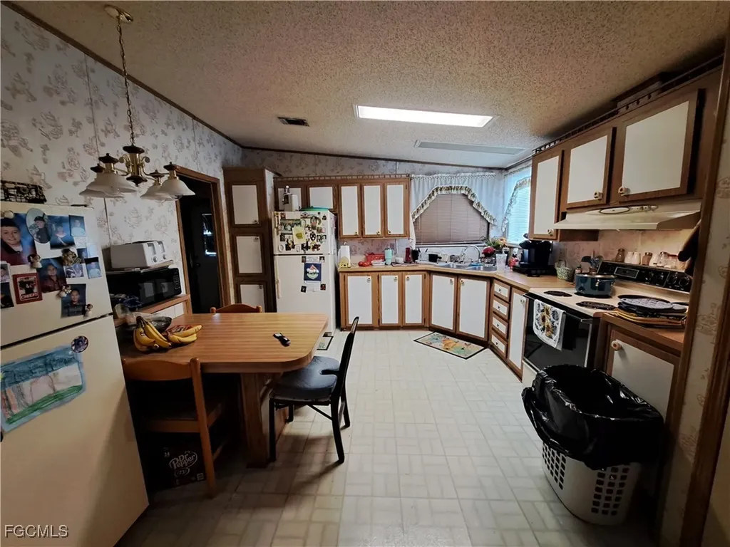 223 Pine Lane Clewiston FL 33440