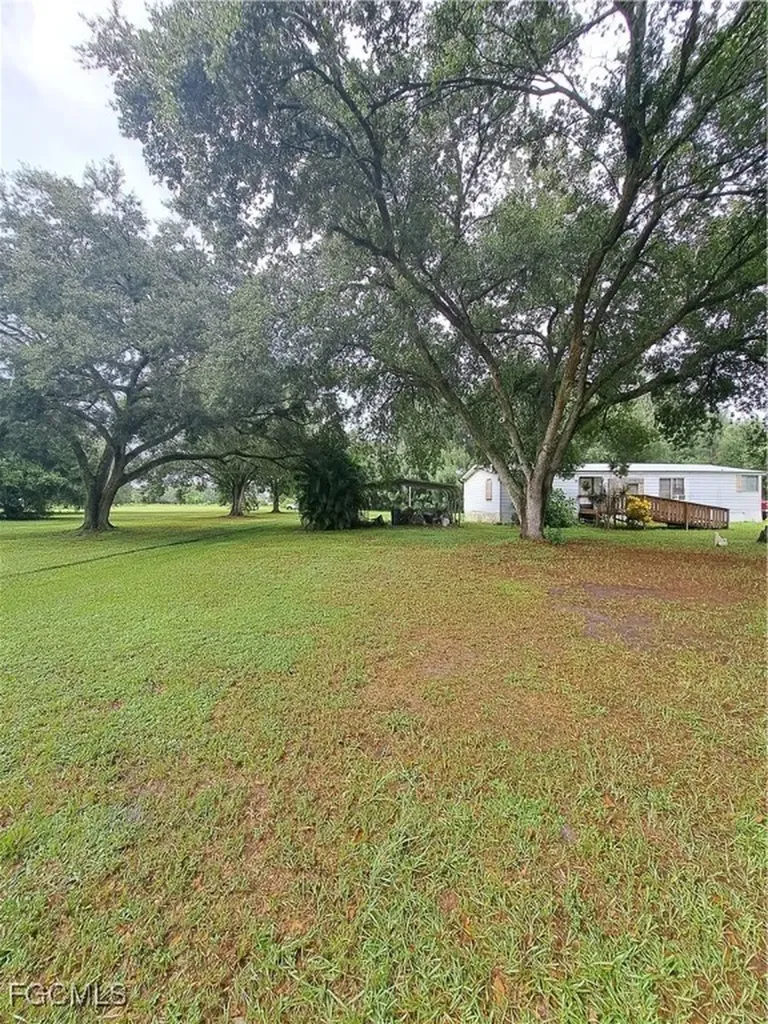 223 Pine Lane Clewiston FL 33440