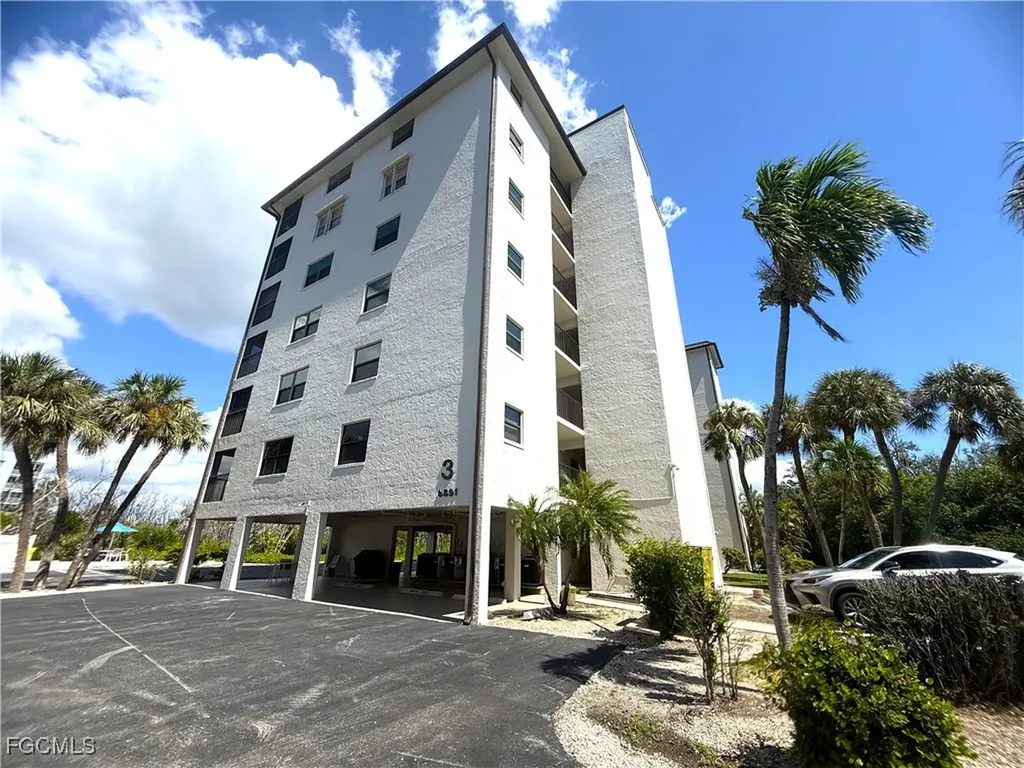 Fort Myers Beach FL, 6891 Estero Boulevard, Unit 331