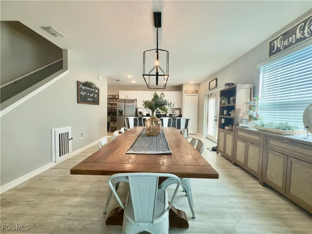 713 NW 37th Place Cape Coral FL 33993