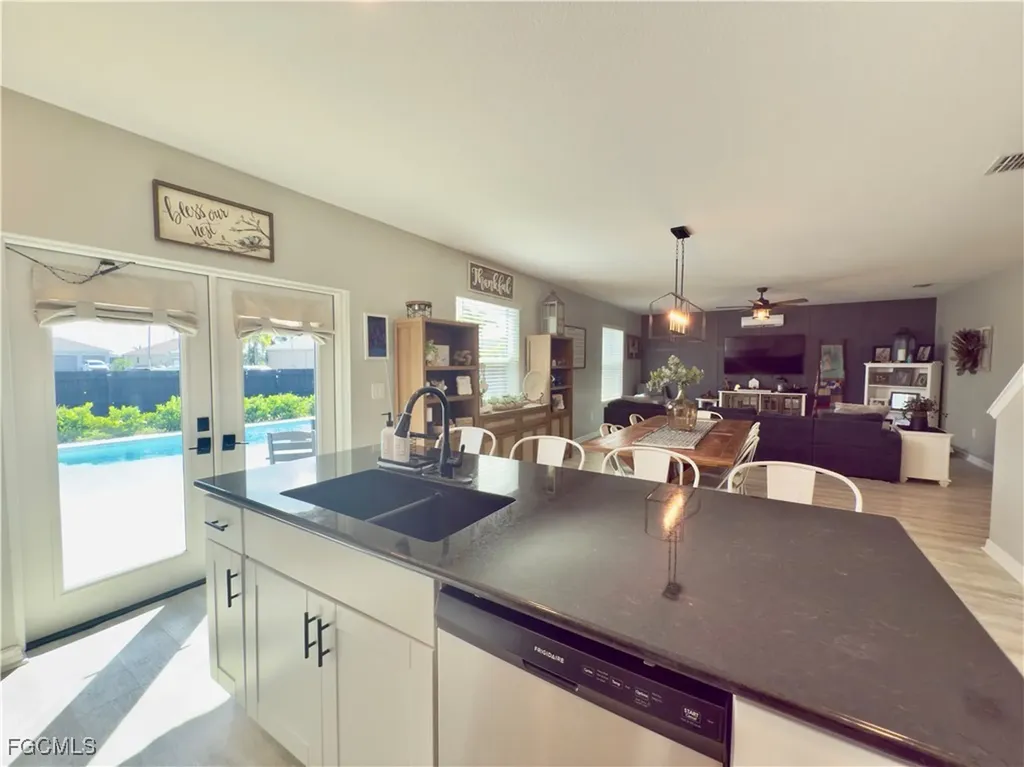 713 NW 37th Place Cape Coral FL 33993