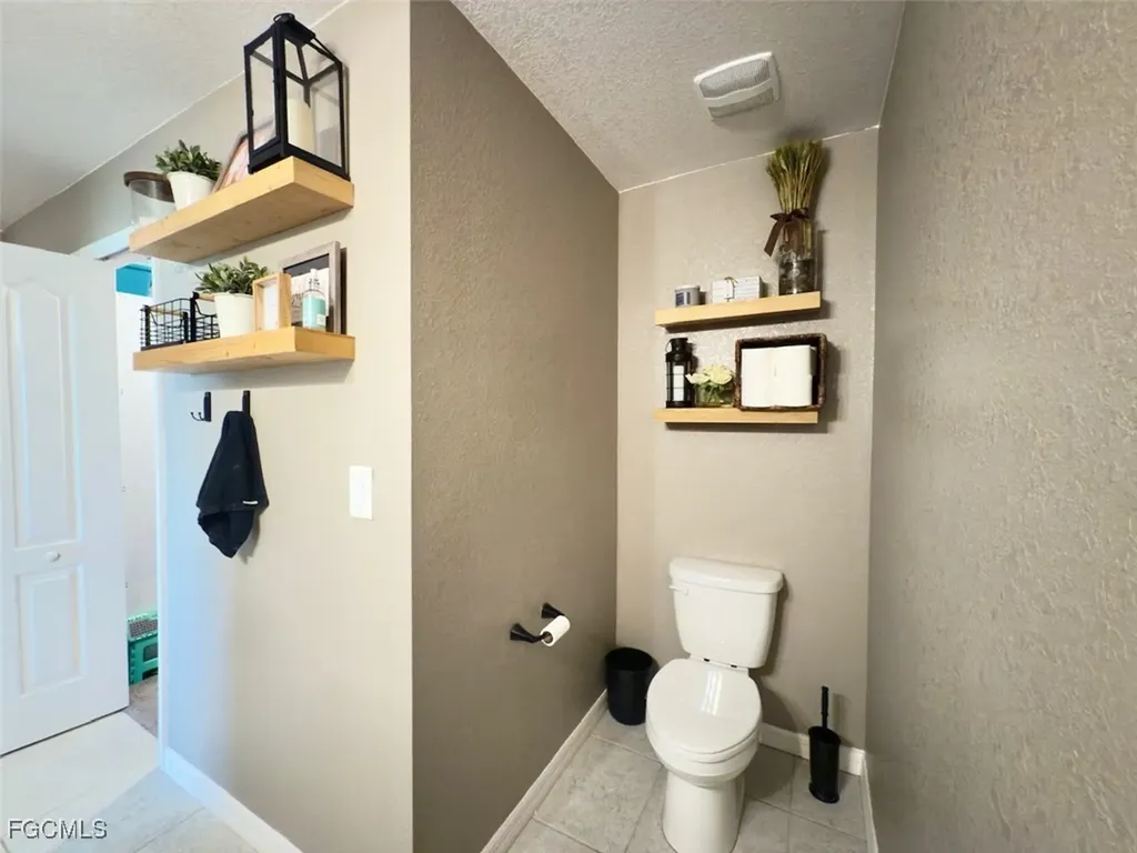 713 NW 37th Place Cape Coral FL 33993